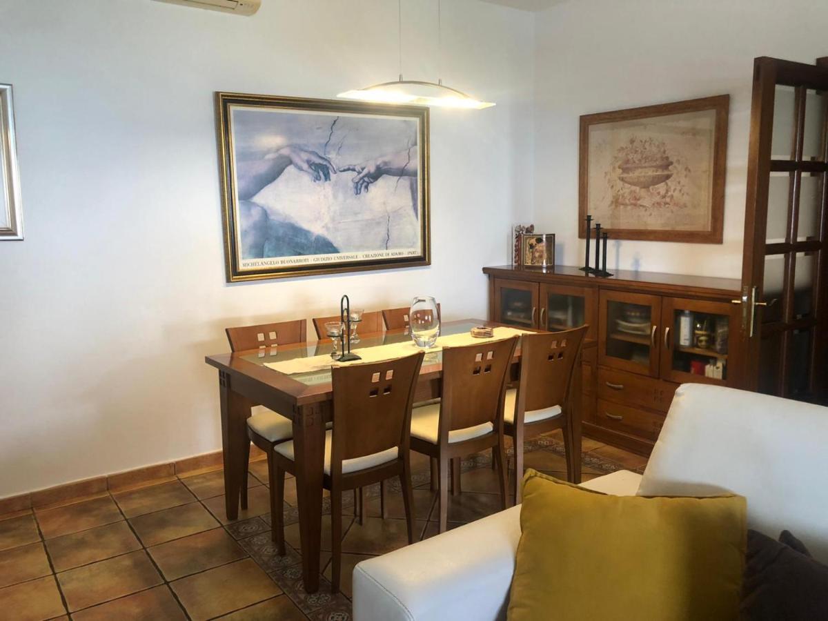 Villa Altamosa Яйса Екстериор снимка